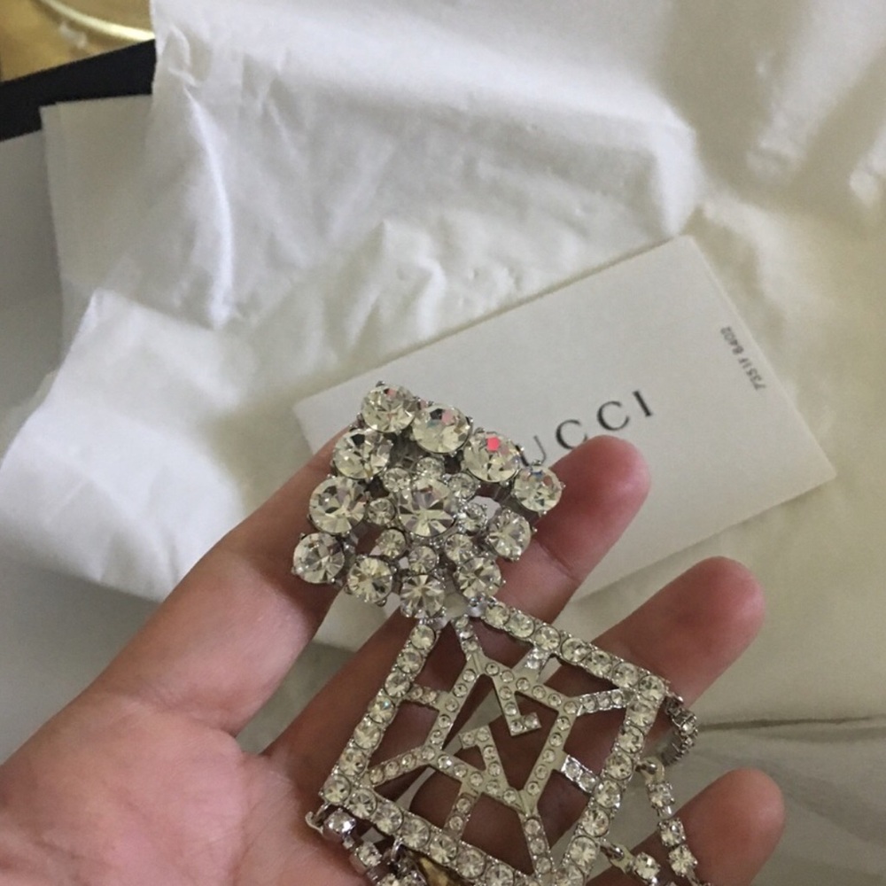 Gucci GG1 Crystal Add on jewels ONLY for shoes beanies:shoes not Included. - Picture 3 of 6